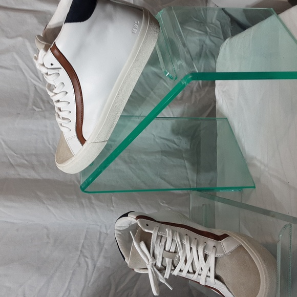 Shoes - Picture 2 of 5